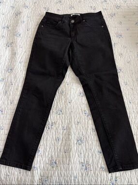 Loft Curvy Skinny Women’s Black Jeans size 4 petite